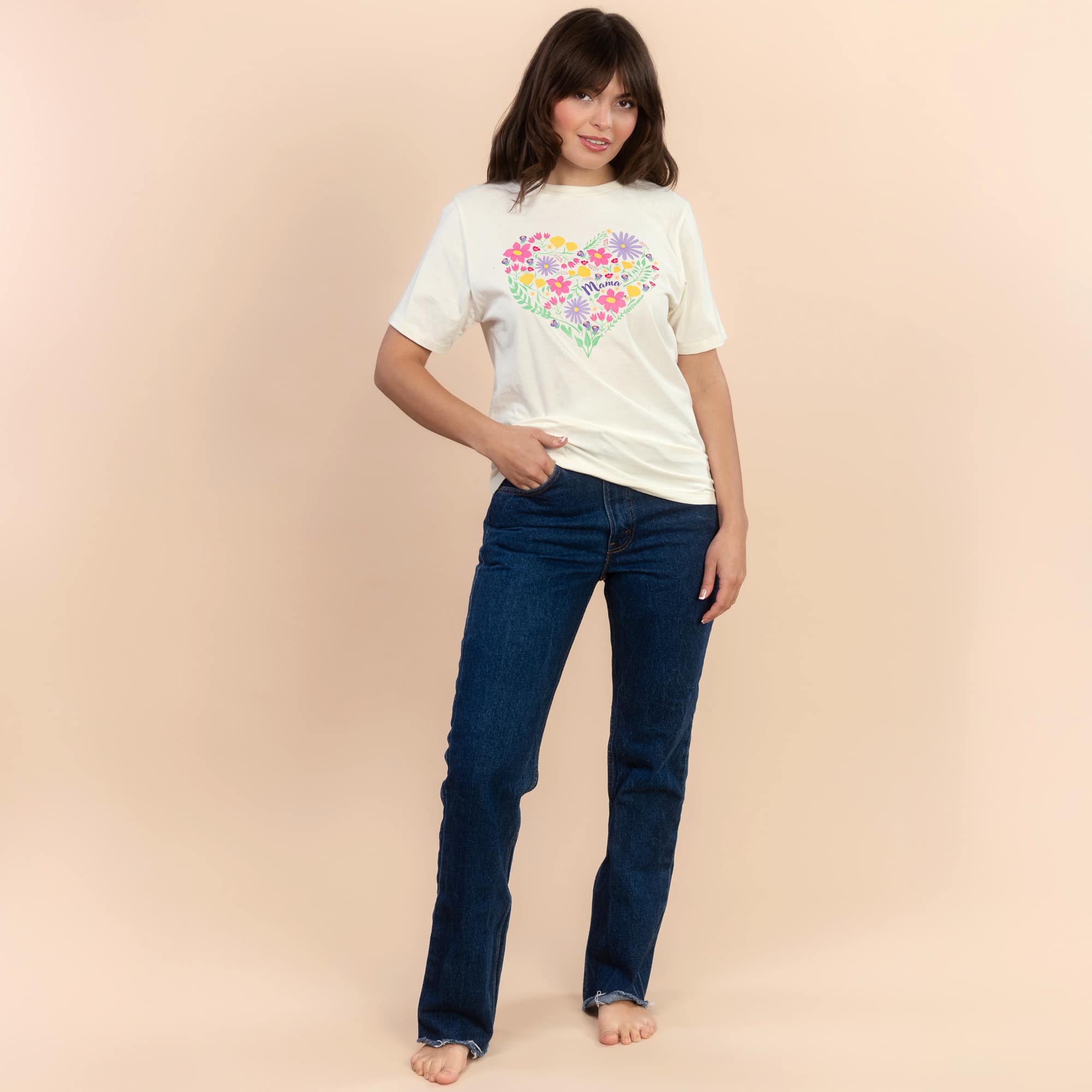 Mama Heart | Women's White Short-Sleeve Everyday Tee