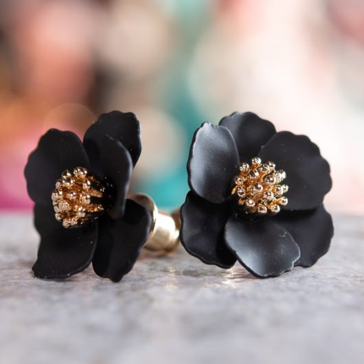 Small Flower Earring - Black